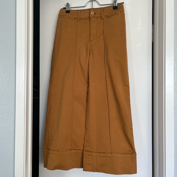 Pintucked Chino Pants in Golden Oak - Picture 3 of 6